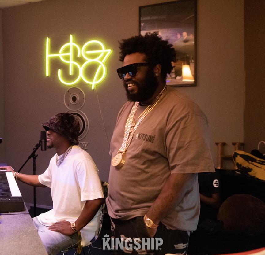 “I’m always looking to push things forward musically, and this is a great opportunity to do something new in the web3 space.” -<a href="/Hit_Boy/">Hit-Boy</a> on producing for crypto-music group <a href="/therealkingship/">KINGSHIP - BAYC  🍌 🦍</a>. 

Excited to see where this never-done-before musical endeavor takes you, Hit-Boy!