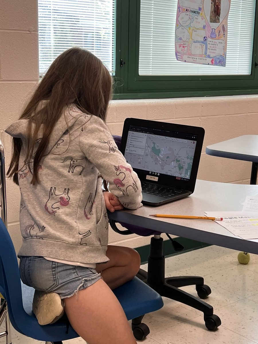 heatherldingus's tweet photo. Our 3rd grade @MulberryEagles are mastering digital maps as they locate places around the world and use their cardinal directions to find bridges, roads, etc. on Google Maps. @Milford_Schools https://t.co/uZyCkhffbZ