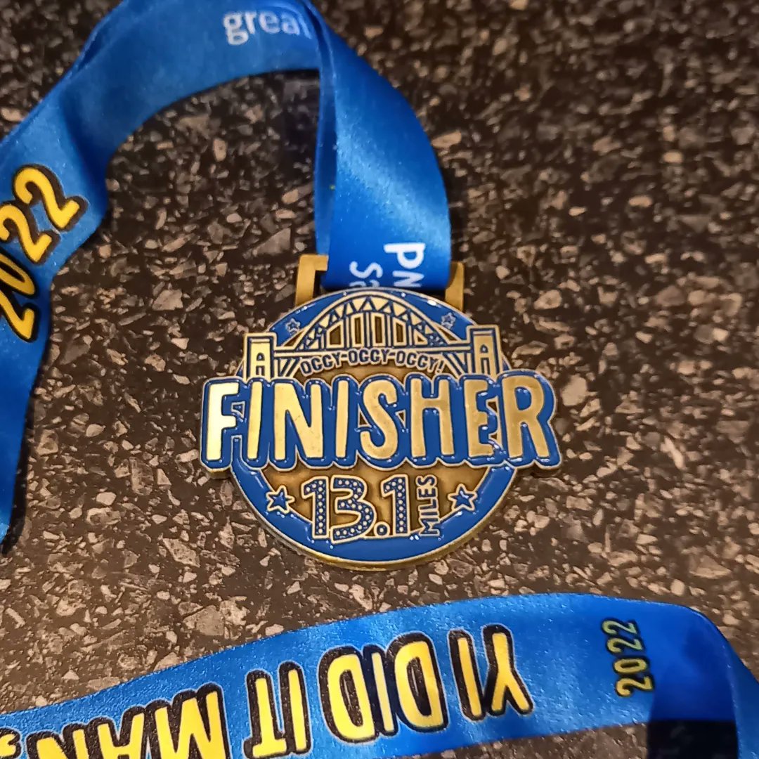 caryssmith1986's tweet photo. I did it! And I loved it!
Only downside to it was a few nasty blisters on the soles of my feet, but they will heal.
Still to sponsor me if you can 💙🧡
#GNR2022 #GreatNorthRun #DiabetesUK #DUK #jeffing #girlsthatjeff #RunWalkRunRepeat https://t.co/1JXwMgkXrR