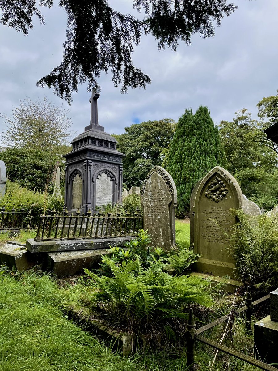 CodyTHenry's tweet photo. Visited #heritage sites both old and new, like @SamlesburyHall, the #AliceNutter statue in #Roughlee, St. Mary’s in #Newchurch, and of course @WitchesGalore /3 https://t.co/tRT4c1R6AJ