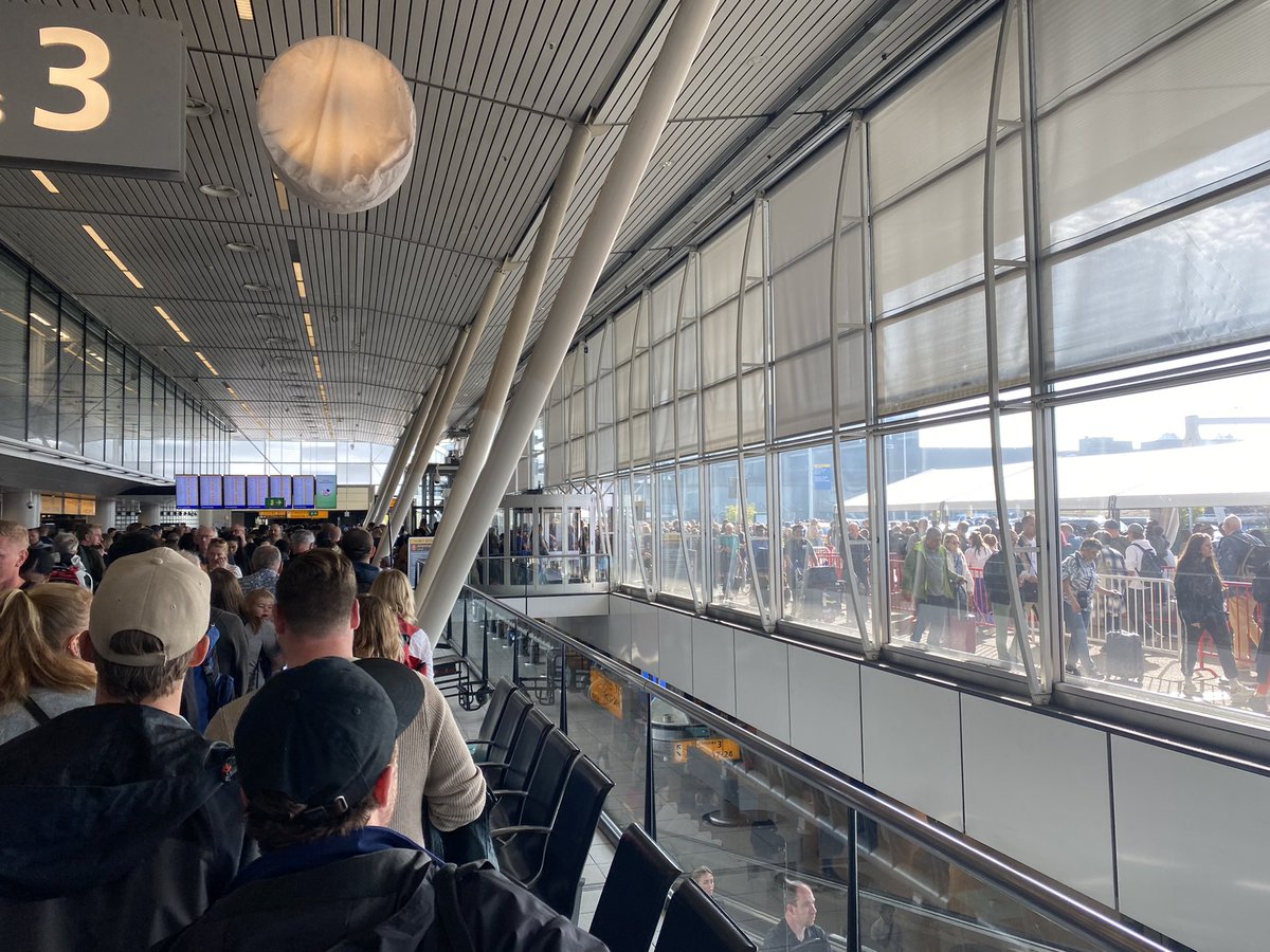 Nottsstargazer's tweet photo. In light of todays fiasco, #schiphol airport has been renamed to #shitholeairport . An absolute disgrace today. The management team have failed. Treating people like animals. https://t.co/Wkn3tpuMTz