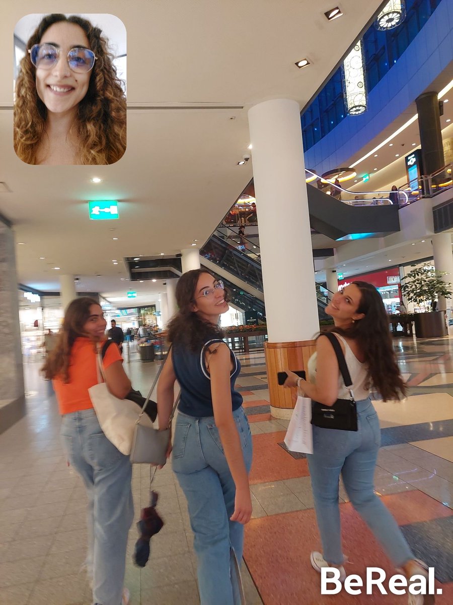 *emoji das mãos a dazer um coração* bere.al/clarisselibano