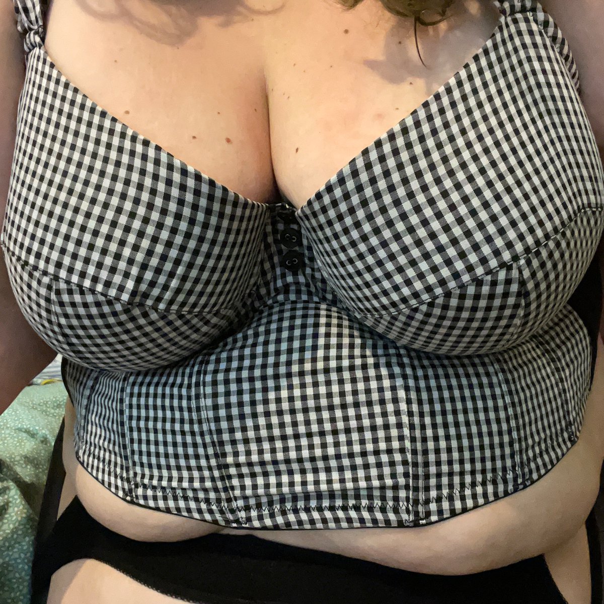 MissMonroe22's tweet photo. It’s my birthday soooon, this was one of my pressies 🥰🎉 #SSBBW #BBW #fatgirls #tits #breasts #boobies #fatwomen #fatbelly #lingerie #fatty #bigtits #contentcreator #usedpanties #usedbras #sexypics https://t.co/eg6yTEWYFv