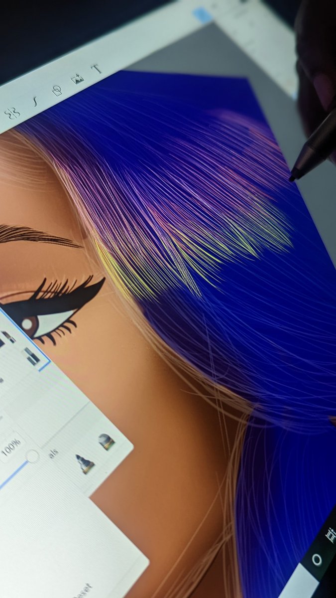 thedawayy's tweet photo. How many pencils strokes does it take to get to a finished product 🥴
The world may never know 🙃.
Nonetheless I'm going to keep working until I get it all done.
.
.
.
.
.
#digitalillustration #drawinghair #creativespace #colorfulhair https://t.co/jRJSSqdleV