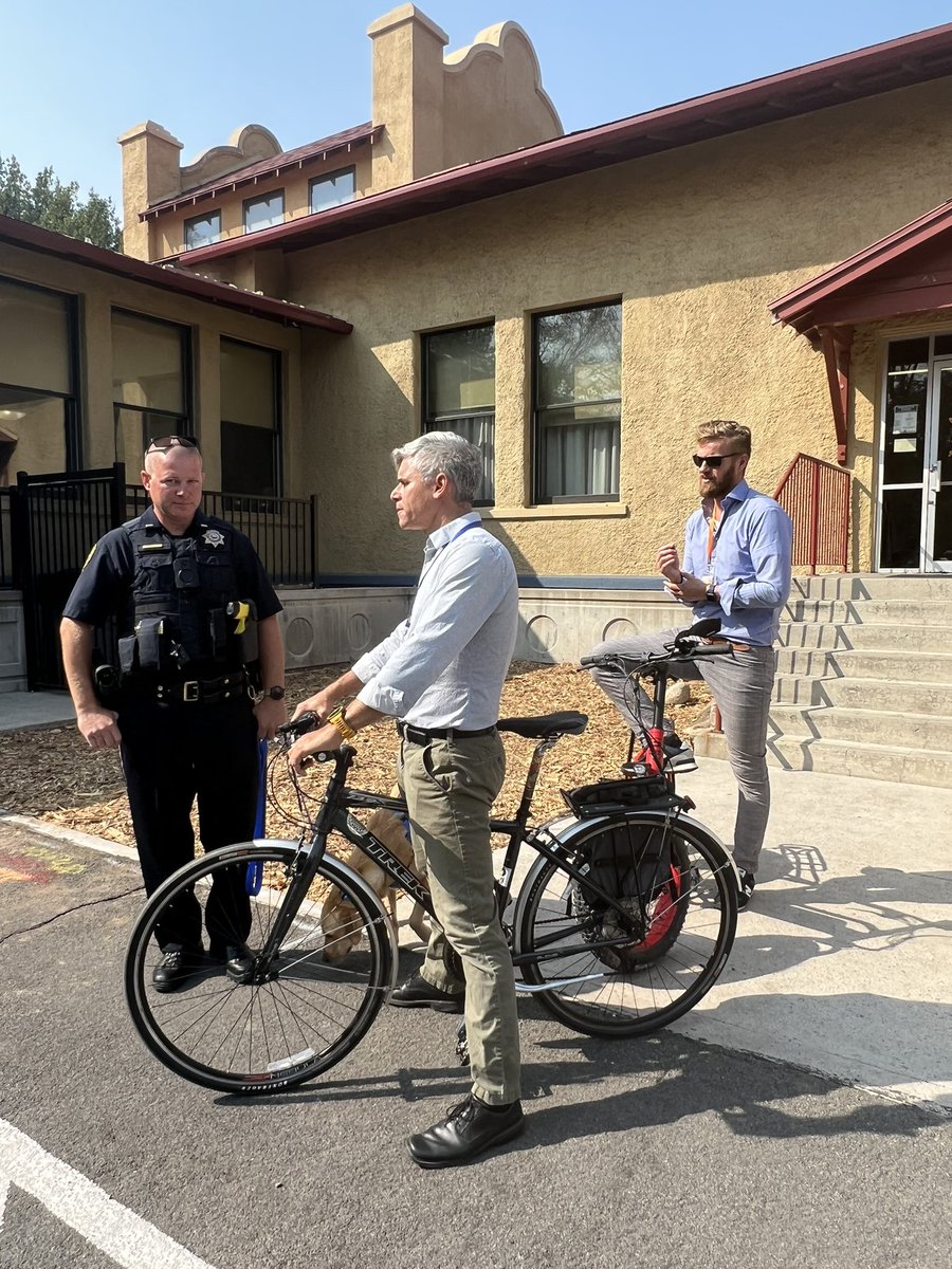 MayorSchieve's tweet photo. Making it a priority to advance micromobility @CityofReno 

Thrilled to welcome the Dutch Cycling Embassy to Reno to take us to the next level

To understand our challenges &amp; opportunities @Cycling_Embassy kicked it off w a bike ride today
w @bikewashoe @nevadadot @RTCWashoe https://t.co/wG7fha0JyH
