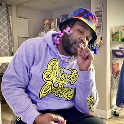#NewProfilePic https://t.co/gda4J4nqIR<a href="/tag/newprofilepic"class="tags">#NewProfilePic</a>