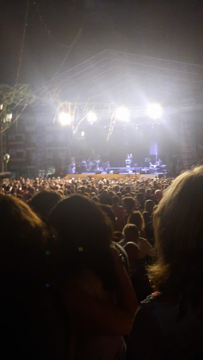 DIEGOMORILLO71's tweet photo. Anoche en Ciempozuelos más de 4.000 personas decidieron vivir la Puntonetmanía  en vivo g
Gracias por hacernos creer estrellas de rock!!
Los Puntonet power https://t.co/uYW7CUBBzy