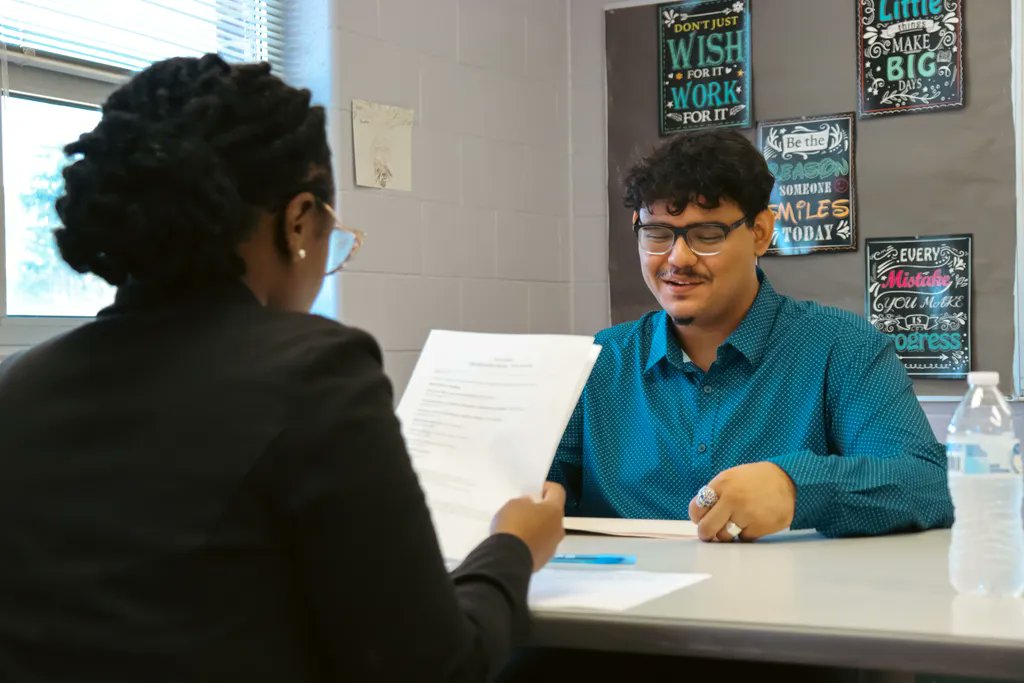 🎉 One more event before individual programming begins!

Last Friday, local partners and employers visited #YBLC to assist in one of our greatest programming events: Mock Interviews! Thank you to all who attended!

#YouthBuild #Chicago #JobDevelopment