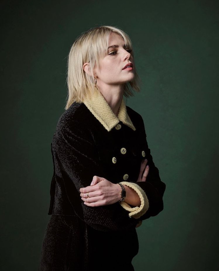 📸| Lucy Boynton posted on her Instagram.