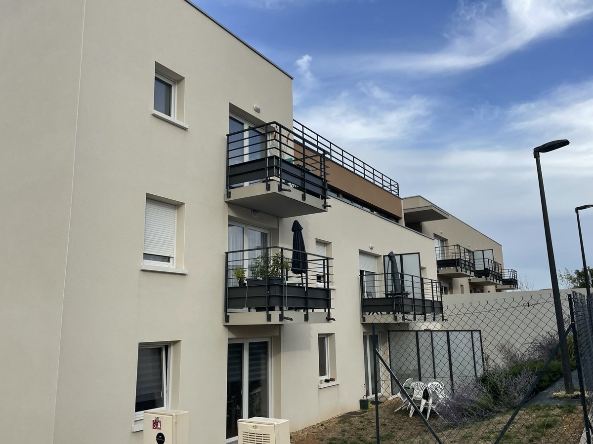 Représente le <a href="/departement86/">Département de la Vienne</a> ✂️🇫🇷de la résidence Les Mézières à St Benoît en présence du #maire B.Peterlongo ❇️8 logements «Habitat inclusif» financé par la #CFPPA structure gérée par l’APSA association pour la promotion des personnes sourdes,aveugles et sourdaveugles #inclusion