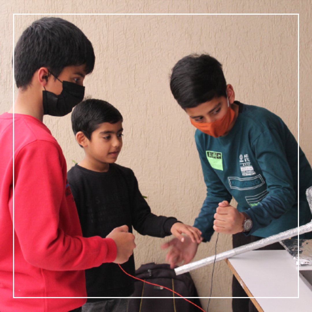 learnobots's tweet image. To give students at the school level exposure to the disciplines of STEAM, LearnOBots collaborated with ScholaNova to conduct a camp!

Sign your kids up for Weekend Camp&apos;22!

Contact us:
+92 335 1166116 | + 92 335 1166117
camps@learnobots.com
.
.
.
.
#LearnOBots #Education #STEM