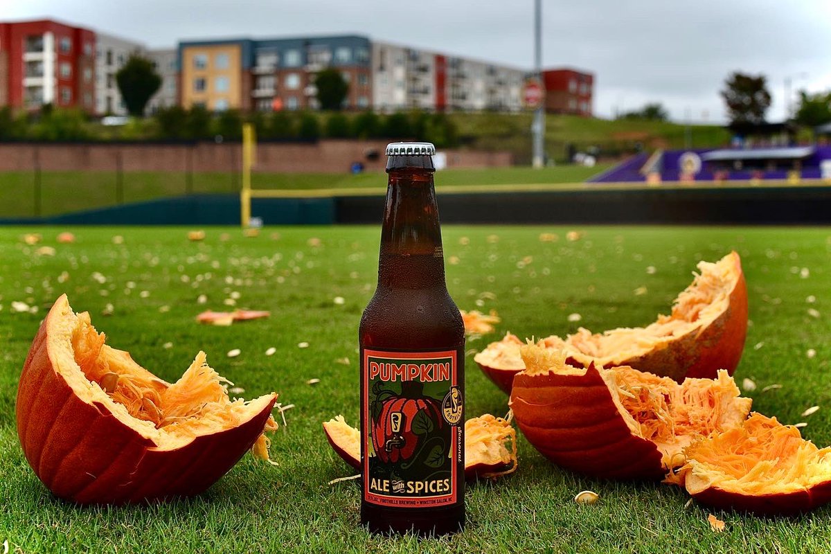Spicing things up a little 🔥

#pumpkinale #foothills #almostfall #fallbeer #littlebitofspice #spicespicebaby
