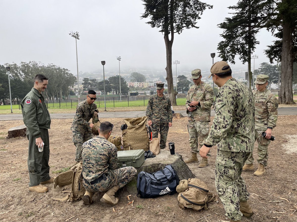 SF_emergency's tweet photo. The disaster prep drill has concluded. Although the helicopter could not land due to a mechanical issue, the drill brought together community, city, state &amp; federal partners to prepare this landing zone for potential future needs. This collaboration is what makes a resilient SF. https://t.co/3h4409Z78B