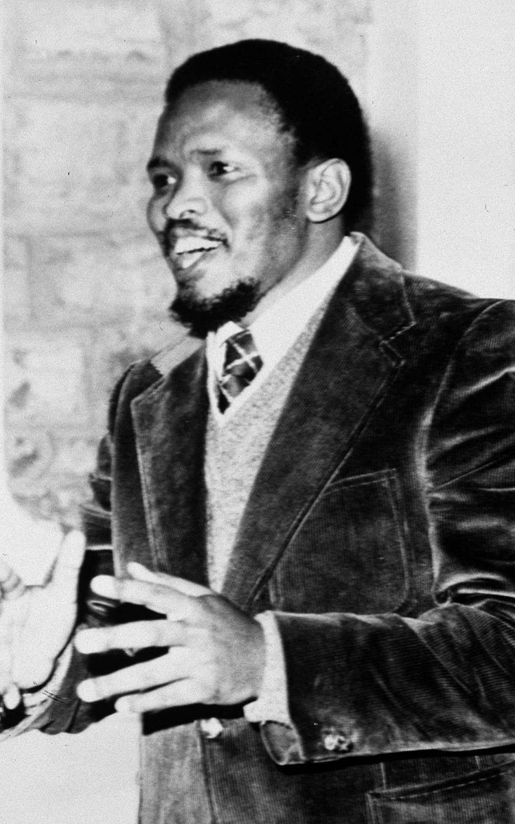 MacCocktail's tweet image. "Change the way people think and things will never be the same."
― Steven Biko (died this day, September 12, 1977)