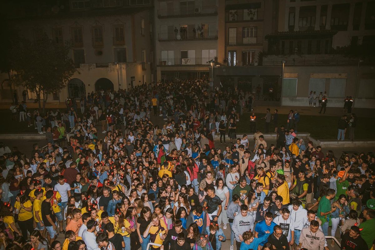 FRTuit's tweet photo. Les primeres vegades es recorden sempre i aquestes @FestesdelTura les guardarem al cor.

Vam gaudir amb els més petits i els més grans!

🙌🏼 Gràcies a tots! https://t.co/xGJPjl2PwL