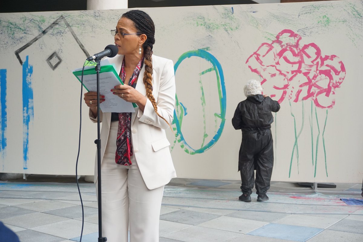 The Gabarron tweet media