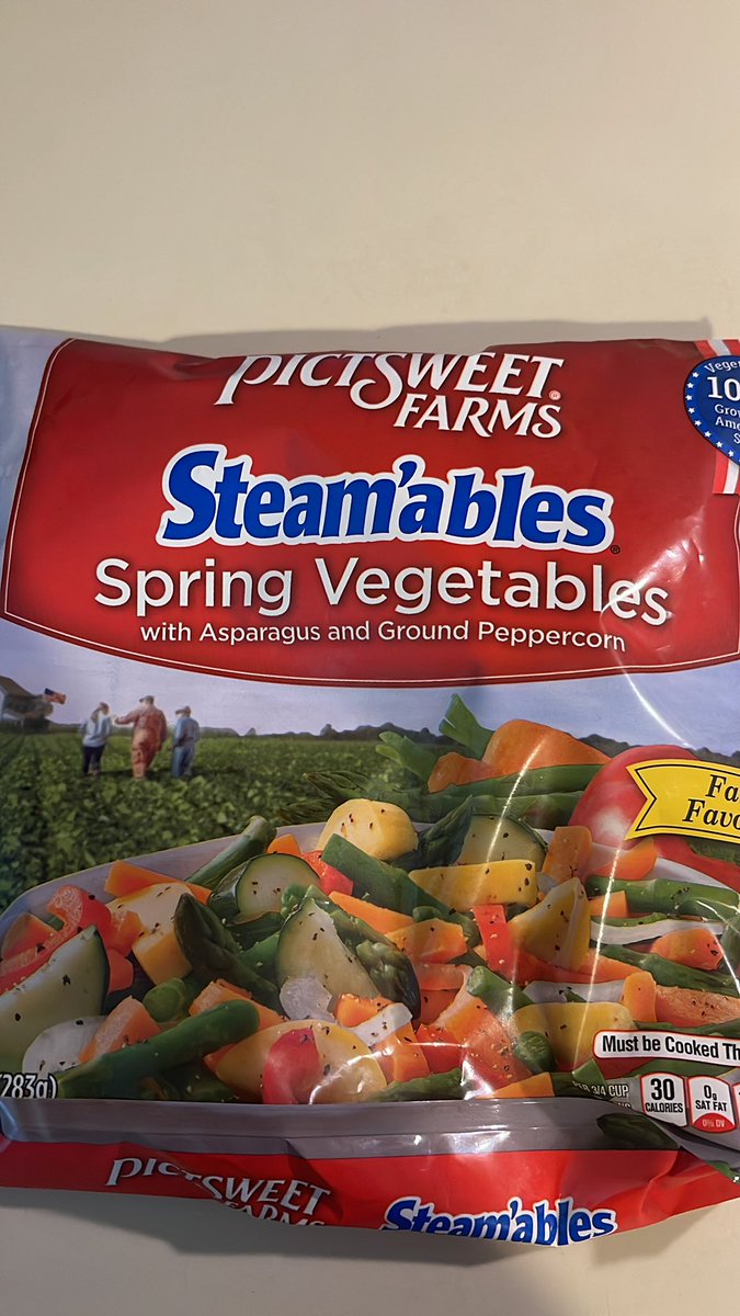 Deja0120's tweet photo. I’ve been trying new healthy options like squash and zucchini. Love love love them! https://t.co/UiYEBJAUgf