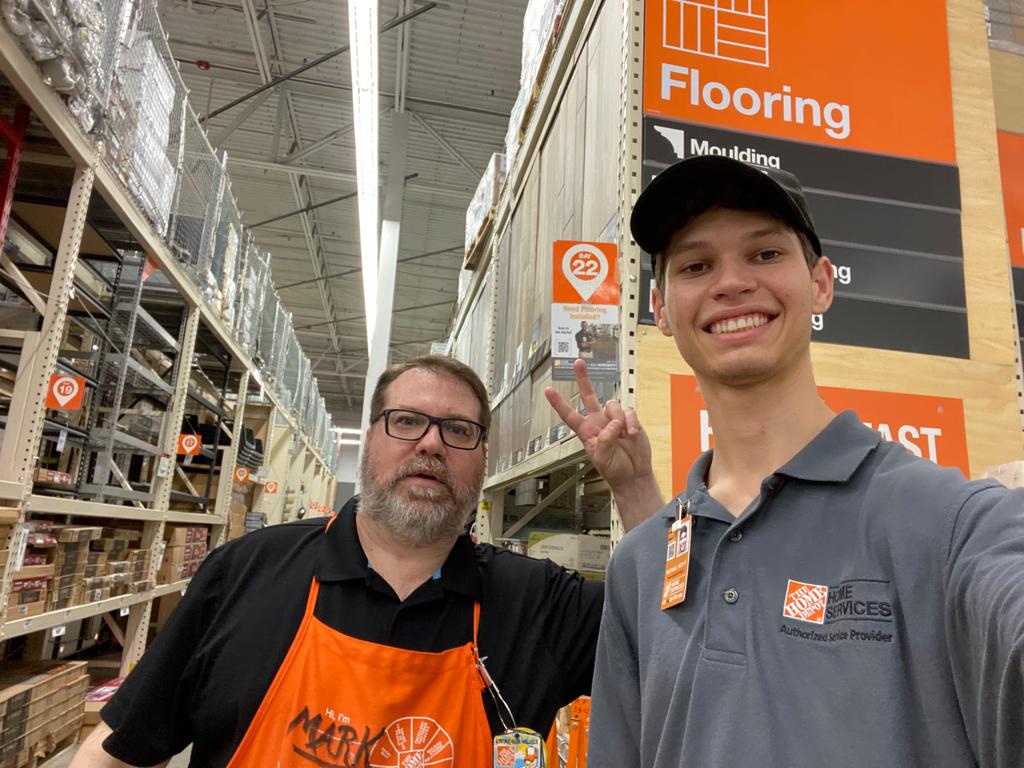 THDFenceCity's tweet photo. ⭐⭐⭐⭐⭐Thank you Michael for another successful MINI PK Training for our Home Depot associates in store #6356⭐⭐ ⭐⭐⭐
For more information please call 1-833-HD-FENCE for your FREE in-home estimate @homedepot6356  #MINIPK #fencing #homedepot #vinyl #pvc #fence https://t.co/yFRvz2eQk3