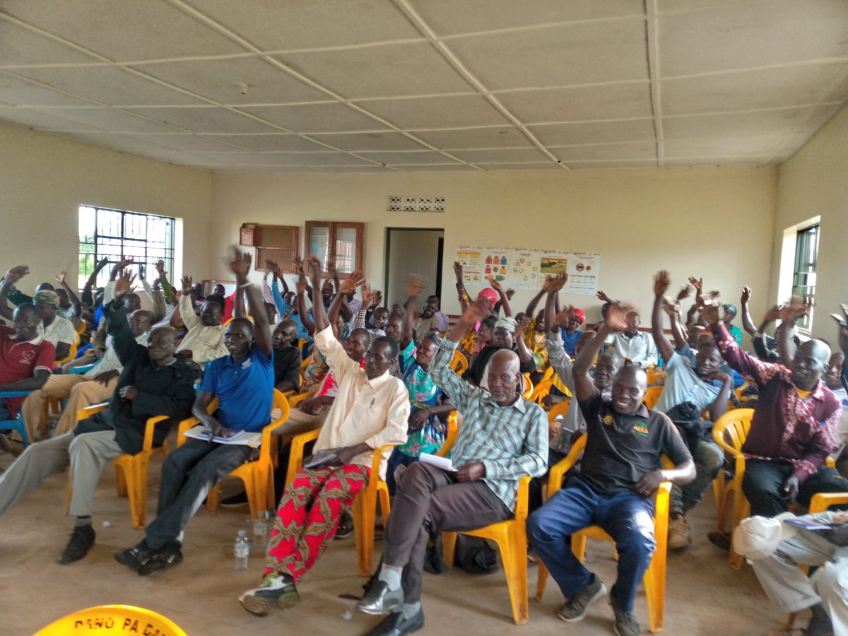 LocalOmoro's tweet photo. Today Omoro District trained PDM-PDCs on Parish development model pillars. The 7member parish Committee were taken through the seven pillars of PDM by the District TOT joint by the RDC and the LCV Chairperson. https://t.co/PWSFommRZ7