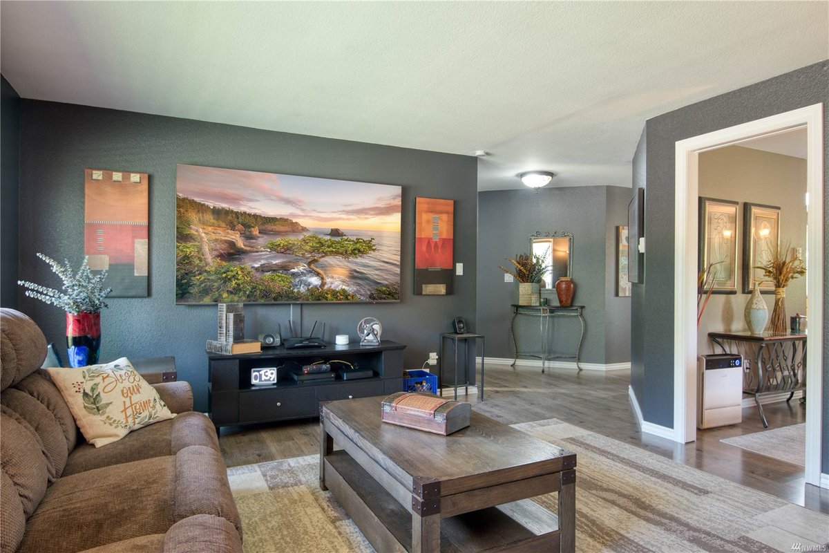 JLS_Seattle_NE's tweet photo. ✨NEW LISTING ALERT✨
🏠 13004 NE 47th Dr NE, Marysville, WA 98271
🏠 2 Beds| 1.75 Bath | 1,638 SqFt | 11,761 SqFt Lot Size
🏠 Offered at $648,000

Learn more about the property at https://t.co/wVoOBxKQAv
Represented by Rich Senecal (425) 417-6458 https://t.co/LTQzytSYuh