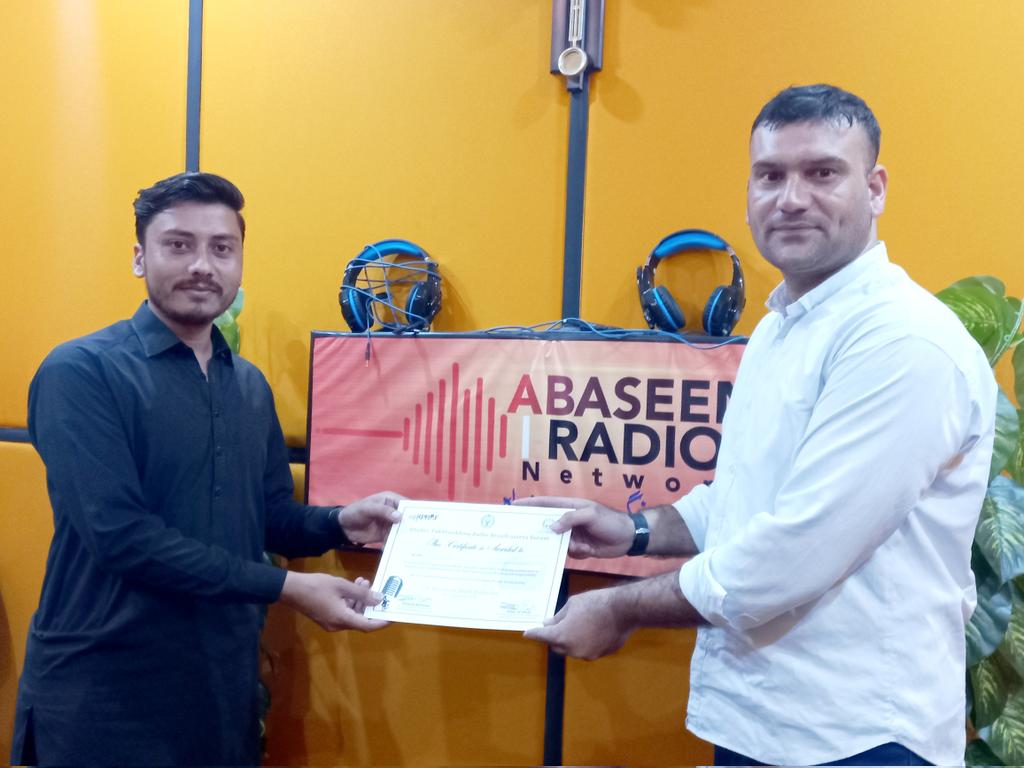M_ShoaibJMC's tweet photo. I am extremely grateful to Mr. Khaista Rehman, President of Khyber Pakhtunkhwa Radio Broadcasting Forum and Station Manager of Abasin Radio Network Peshawar, who considered me worthy and gave me the Best Broadcaster Certificate. https://t.co/mzb8YzOECQ