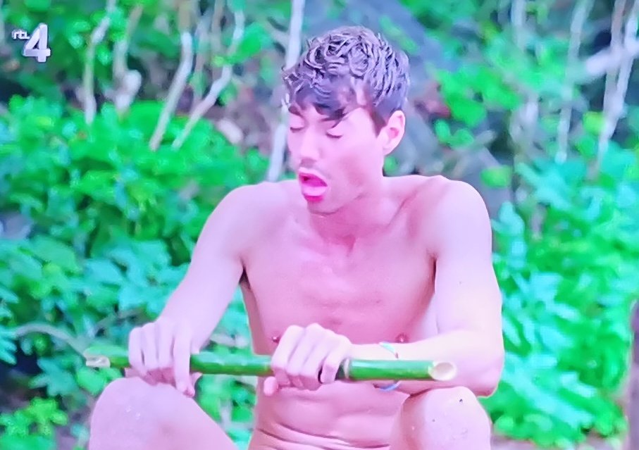 JoyceDFoto's tweet image. "Ons moeder zeej nog
Doe dat nou nie maar ik dee het toch"..... #Niek 🙈 #ExpeditieRobinson