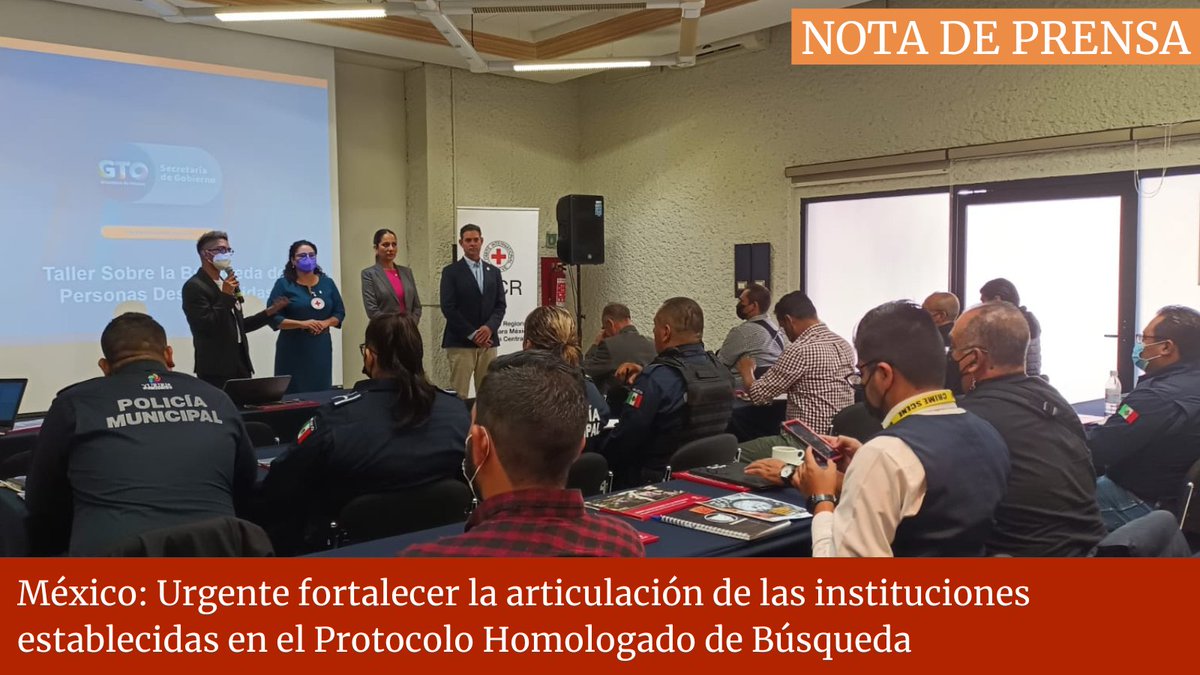 CICR_DRMX's tweet photo. 📣 Esta semana impartimos en Guanajuato 🇲🇽 un taller sobre búsqueda de personas desaparecidas, convocado en conjunto con @SEGOBGto y la comisión estatal de búsqueda.

Participan 46 integrantes de las Células Municipales de Búsqueda.

👉 https://t.co/pVRutMPJP6 https://t.co/ibMj4lQ5TV