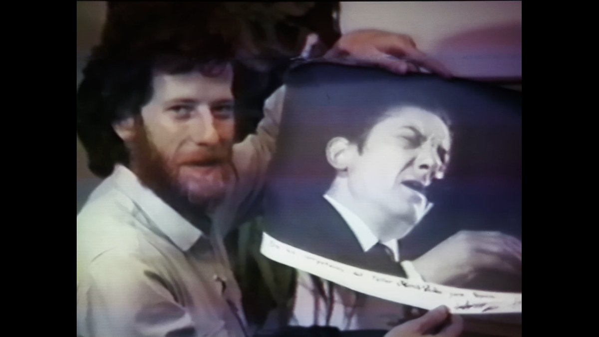 Aldo Garay estrenó Guitarra Blanca, un documental que retoma un proyecto del poeta Papico Cibils sobre Alfredo Zitarrosa y muestra, también, la vida política y cultural de Uruguay entre 1984 y 1989
✏️Josefina González
🔗sdr.fic.edu.uy/a-traves-del-l…