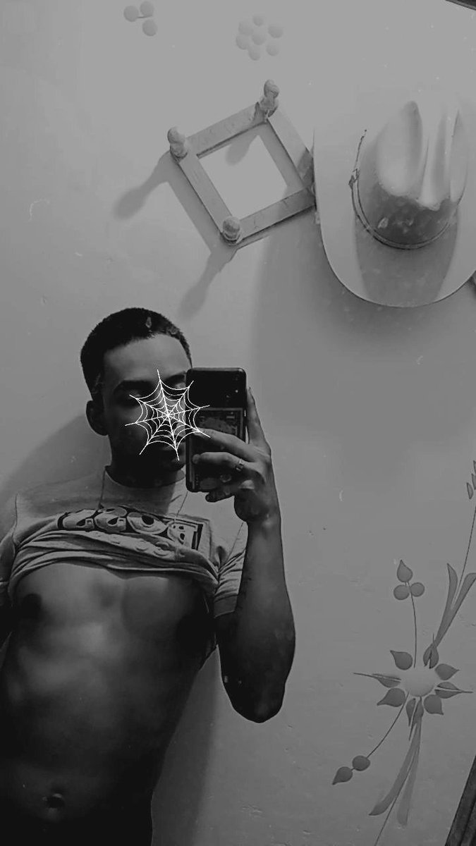 Martinmate21's tweet photo. #gay #gaymexican 🧡 https://t.co/Il0cUKntE7