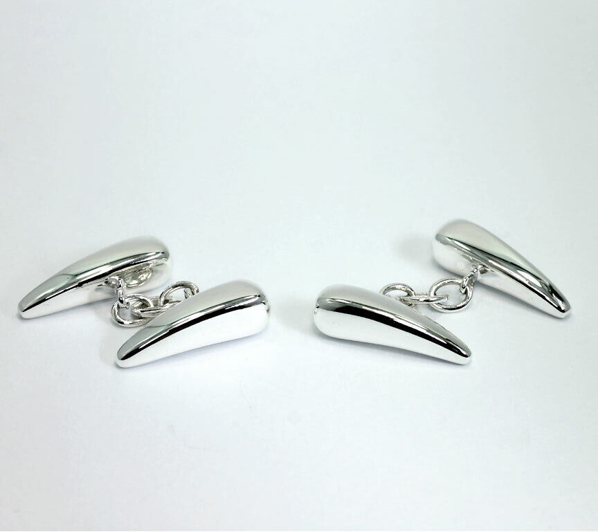 adinajewelers's tweet photo. Incredible! Links of London saber tooth spike cufflinks in sterling silver. Now save 10% off it's already low price when you use the code FALL22 at checkout! #silvercufflinks #menscufflinks #linksoflondon #mensjewelry #cufflinksonsale #mensjewelryonsale https://t.co/NQD6NOlqwx https://t.co/3DRuoP7nxW