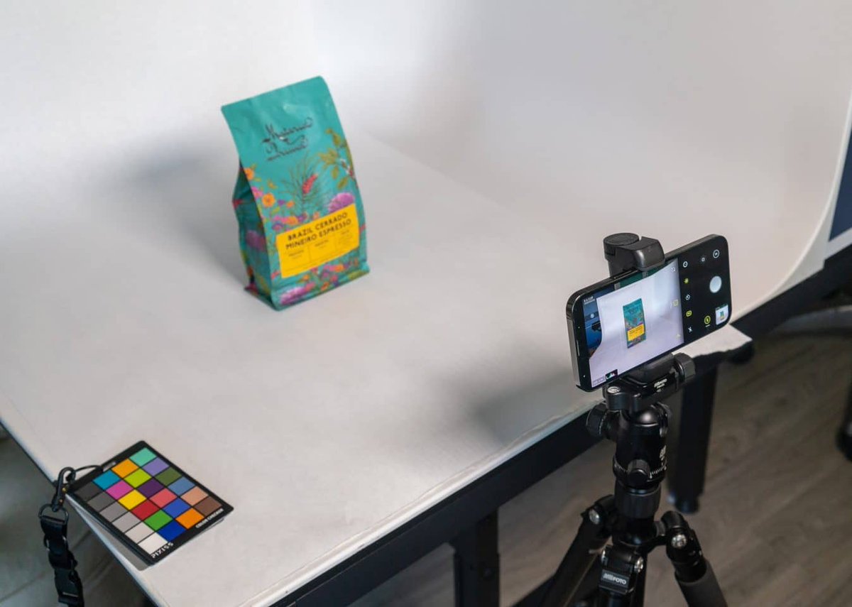 When you have a new website, it is increasingly important to have a reliable way to take product photography quickly. We've written up a handful of helpful tips for product photos using your iPhone.

needmoredesigns.com/better-product…