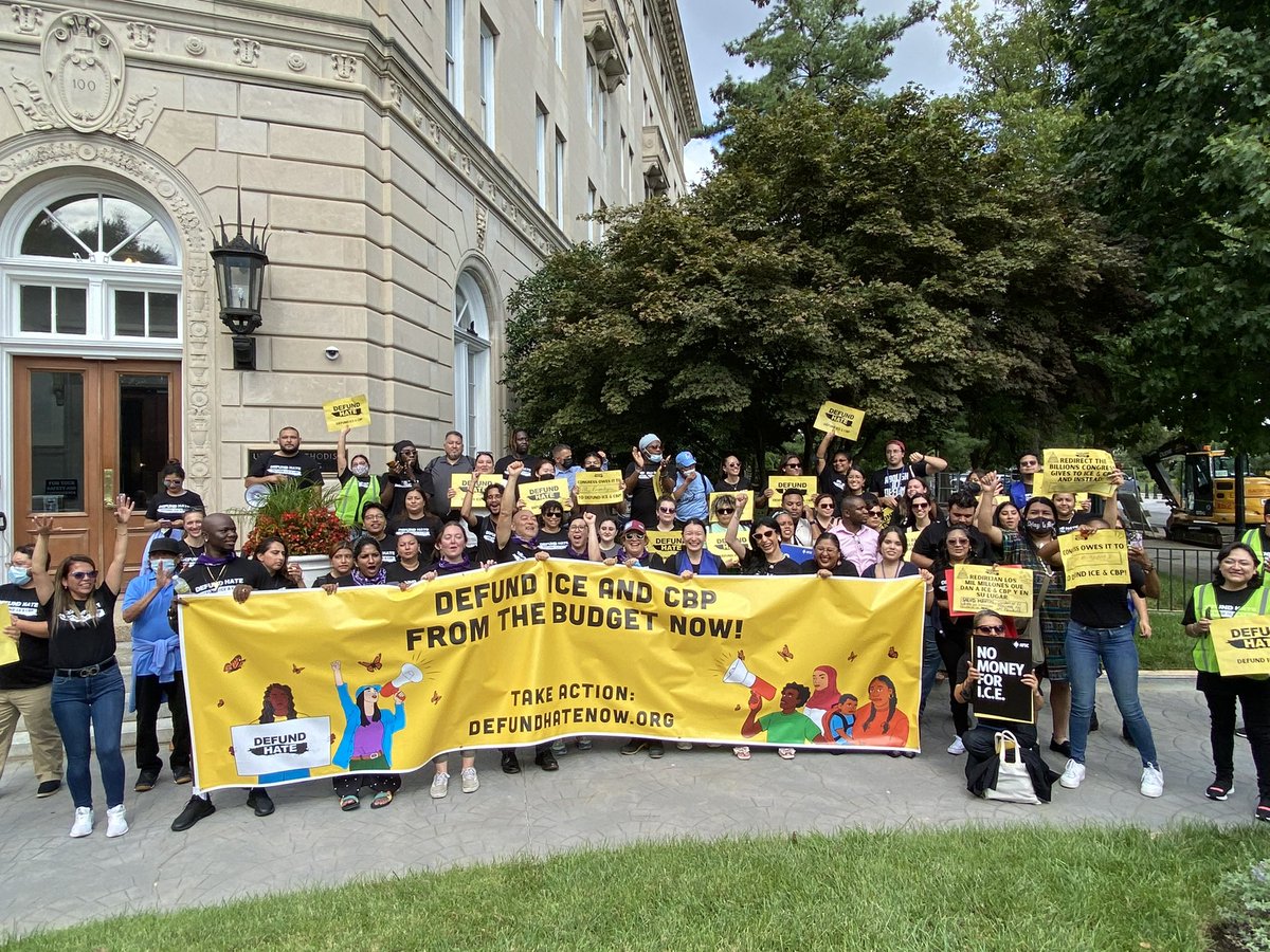DetentionWatch's tweet image. ICYMI: #DefundHate advocates rallied in DC demanding cuts to ICE and CBP! 

Instead, they demand immediate resources that take care of our communities and keep us safe.