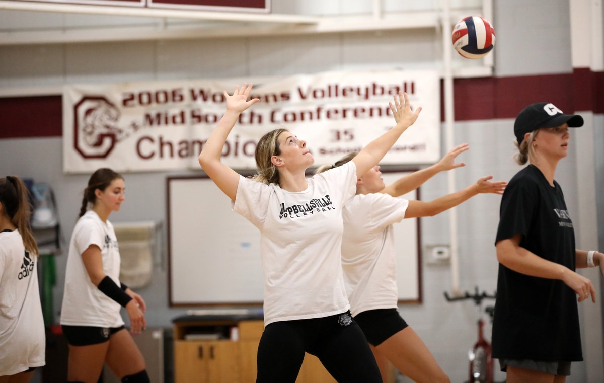 CvilleTigersVB's tweet photo. Home opener tomorrow 👌. https://t.co/SafeWgBgN7