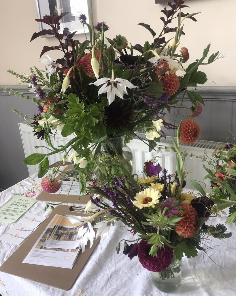 Thank you to @kitchengardenflowersandproduce for the beautiful display in the small hall.  #matlockshow2022 #matlockshow #matlocktowncouncil #wellfieldallotments instagr.am/p/CiawJACInsK/