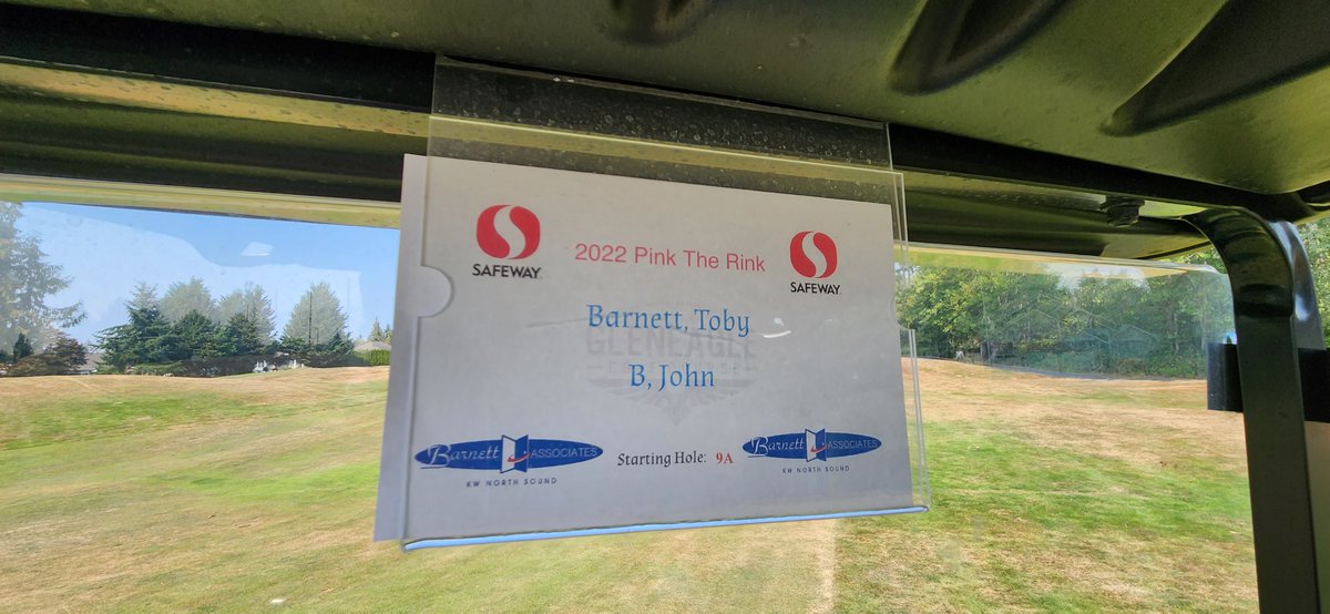 snocoliving's tweet image. Friday was such a great day. Every year, we are a sponsor at the #safewayfoundation's Pink the Rink Breast Cancer Awareness &amp;amp; Survivor Celebration event. I dedicated my round to my Grandma who is a survivor and turned 92 yesterday. We tied for 1st but lost on the 2nd tie breaker.