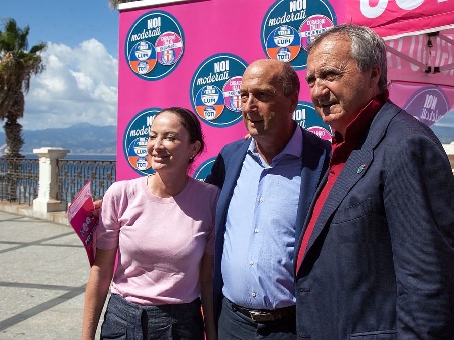 SemenzatoMarti's tweet photo. #PERSONE e #TERRITORIO | I territori vanno vissuti con competenza e consapevolezza.

#Sicilia - #Calabria - #Puglia terre con potenziali enormi e persone di gran CUORE.

#ElezioniPolitiche2022 #NoiModerati https://t.co/M3qwaJSfkq