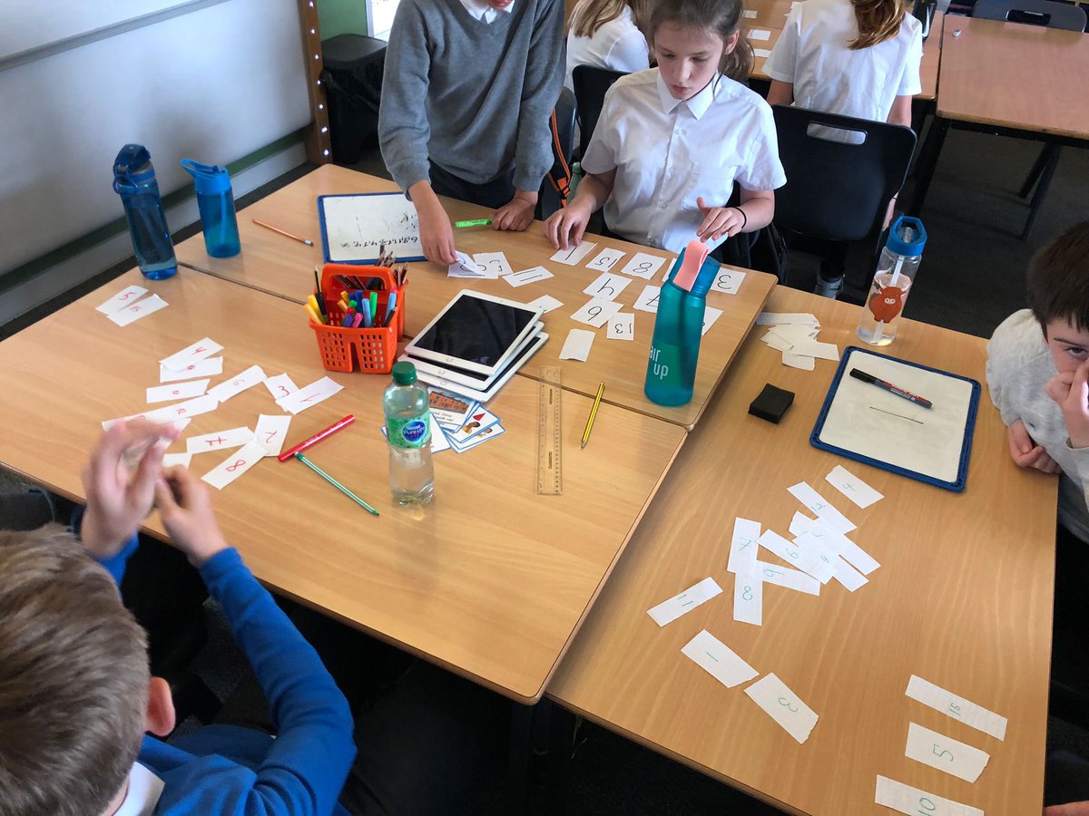 WoodlandsIrvine's tweet photo. P7H have been working on their trial and improvement problem solving skills and sharing their findings with each other #problemsolving #mathsthinking #sharingoursolutions https://t.co/iJ7l4zSahW