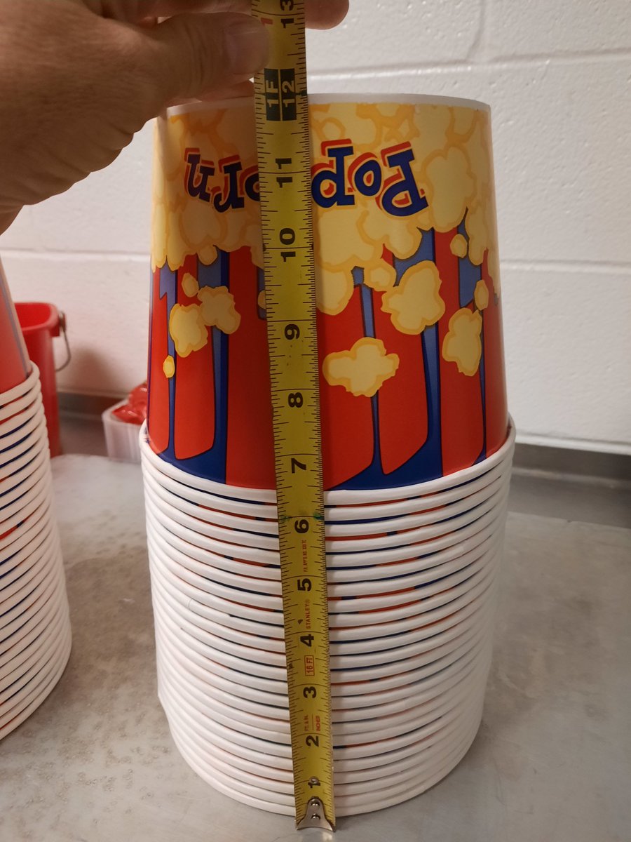 JeremyRoberts12's tweet photo. After careful calculation, we have unscientifically estimated the Popcorn Bucket Snake had 816 buckets. 

24 buckets per foot. 
Approx. 34 feet of buckets.

Get your 🍿 ready for Saturday. 

Beat Penn State.

#WarEagle https://t.co/2krjXDvd1t