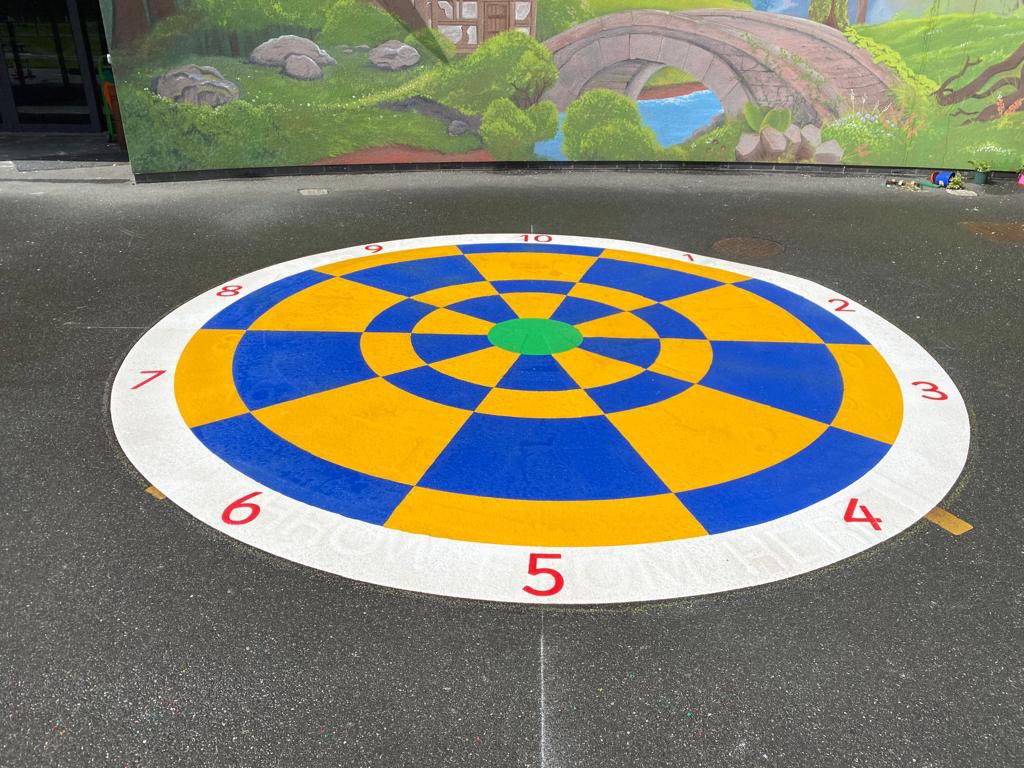 1st4playgrounds's tweet photo. A wonderful local installation for us at Greenlands Primary School in County Durham #first4playgrounds #vibrant #lookatthosecolours #exercise #crocodile https://t.co/qJAXFz7KYn