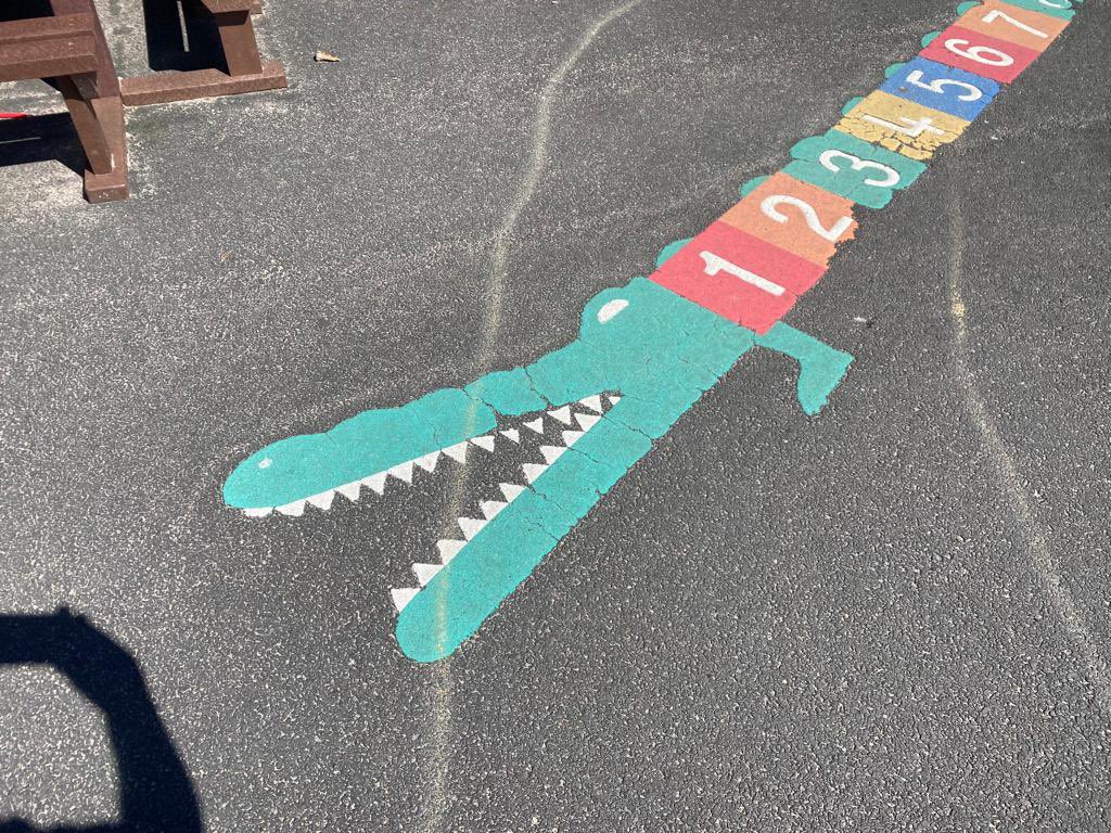 1st4playgrounds's tweet photo. A wonderful local installation for us at Greenlands Primary School in County Durham #first4playgrounds #vibrant #lookatthosecolours #exercise #crocodile https://t.co/qJAXFz7KYn