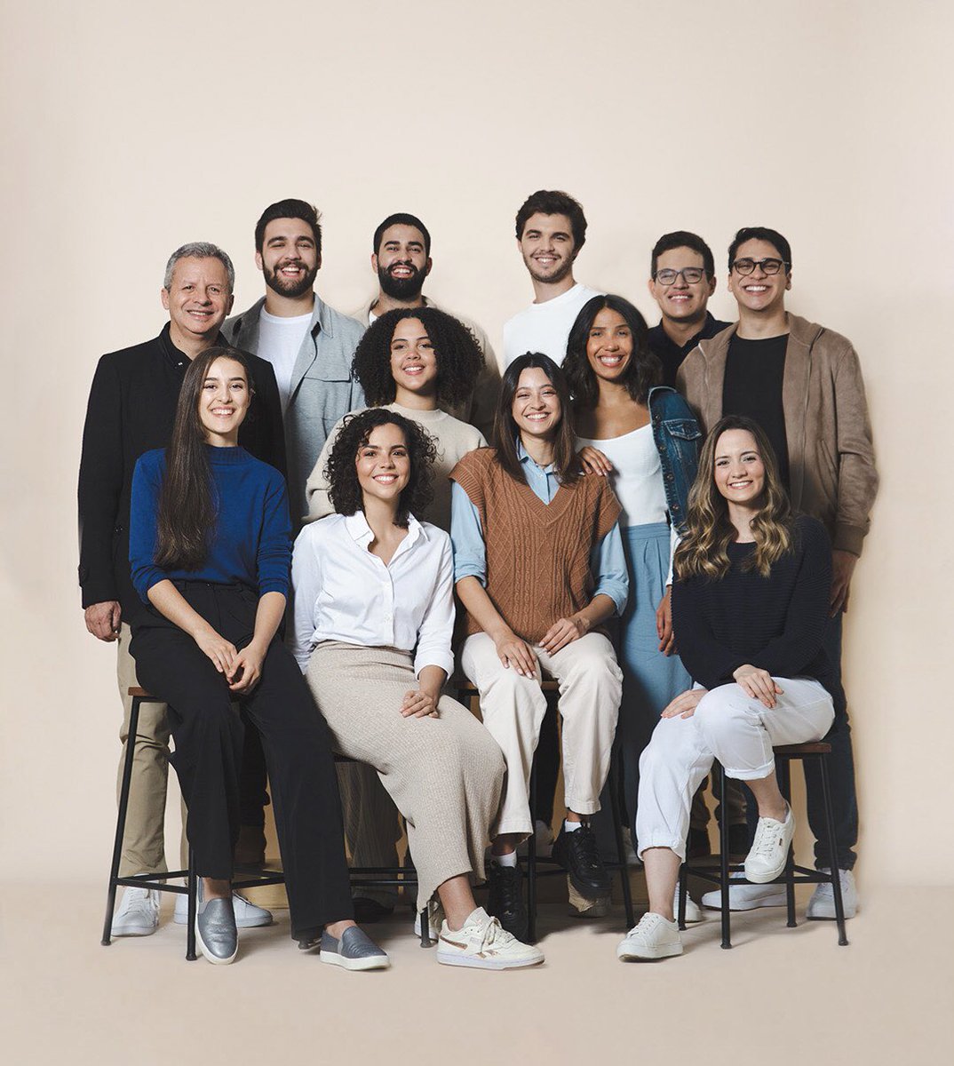 já nem é mais mistério, mas estamos muito felizes e agradecidos a Deus em anunciar oficialmente a nova formação do Novo Tom 🖤