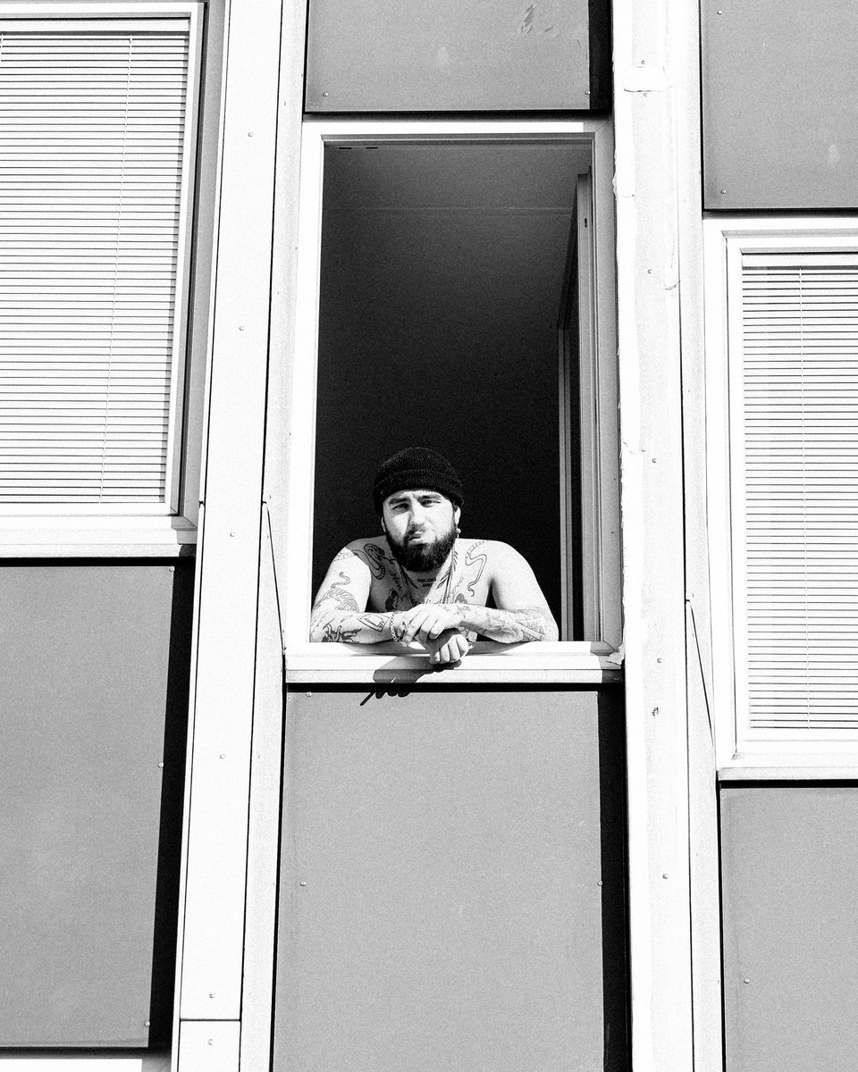 miillyrose's tweet photo. Mon photographe >>>> https://t.co/K0ydR2vTNB