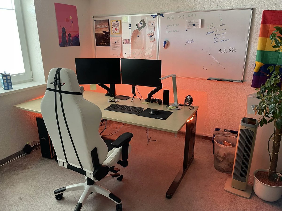 imgur's tweet photo. We're celebrating National Video Games Day with the "Share Your Setup" event! Share your game room to the #SetupContest tag on Imgur, and you could win some sweet new gear from our friends at @Alienware! Entries close 9/14 @ 11:59 PM PST.
More info: https://t.co/O4ogllfESb https://t.co/0x53kX05gD