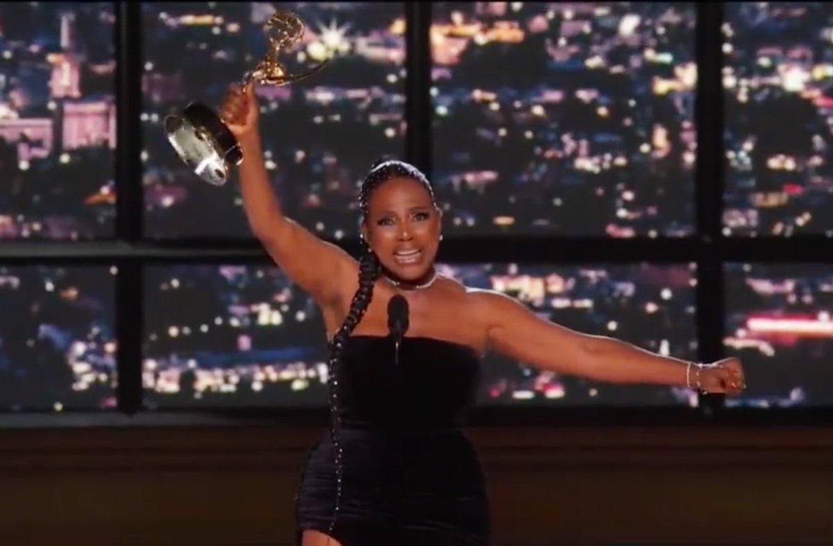 GiaPeppers's tweet photo. I’m thinking of the no’s she had to endure. The years between her hit plays and shows. Knowing she had the talent but also living in the reality that the business doesn’t always care about talent. Keeping her belief in her dream anyway! And NOW THIS. QUEEN SHERYL! You DID IT! https://t.co/Qi0EFXicLn
