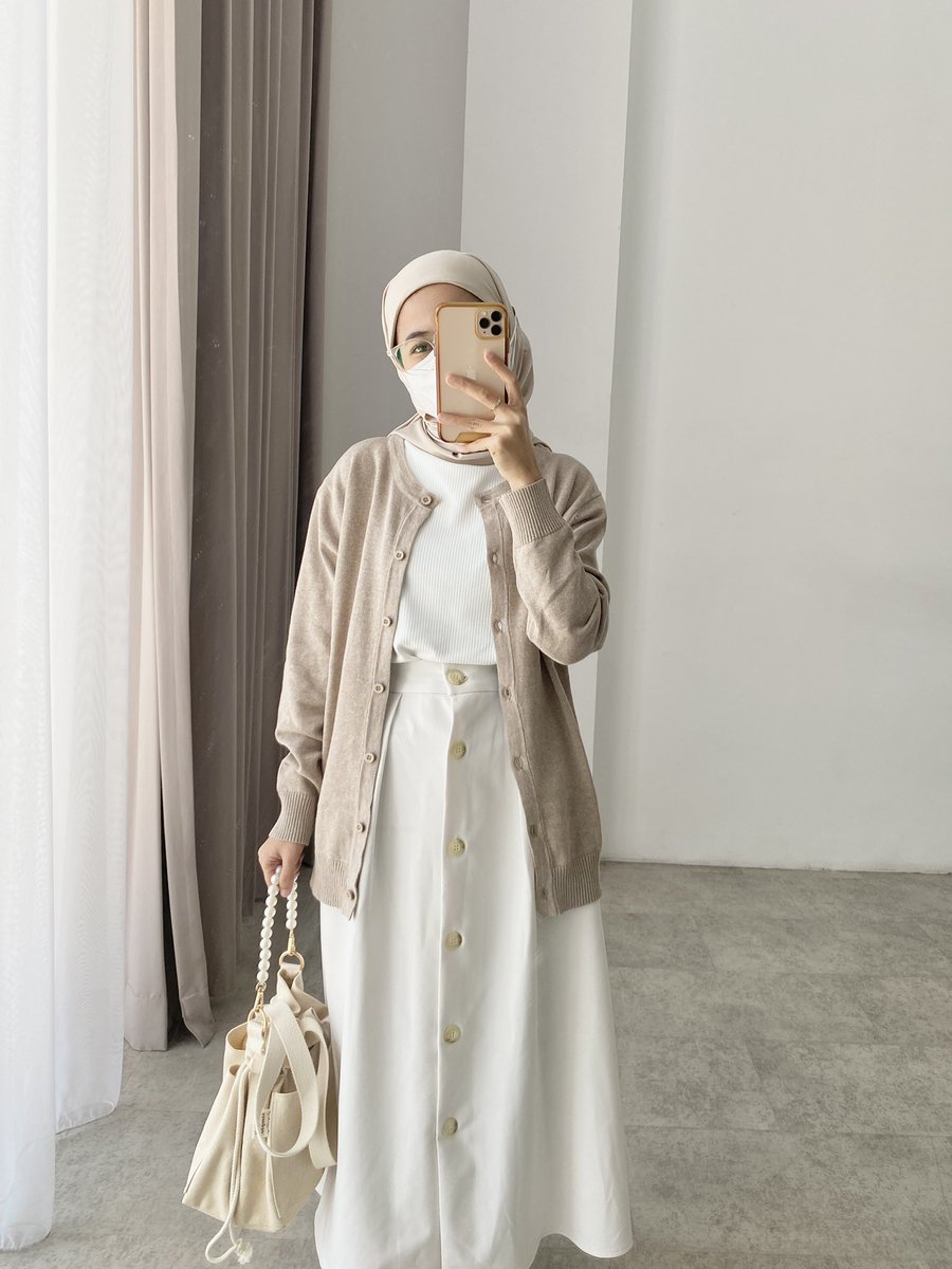 anggrisriska's tweet photo. — Outfit Inspo for Petite 🫶🏻

✨ petite tb 147 cm

A THREAD https://t.co/WP1d7GR47Y