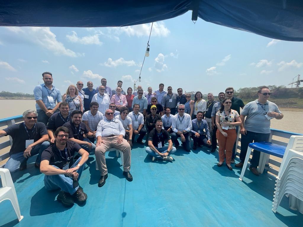 fenopoficial's tweet photo. Começou hoje o Norte Export 2022, realizado na sede da Federação das Indústrias do Estado de Rondônia (FIERO), em Porto Velho. Hoje, visita técnica em navegação ao porto organizado de Porto Velho (RO) e terminais privados da região.
#norteexport #brasilexport #fenop https://t.co/zvvoT9gjiJ