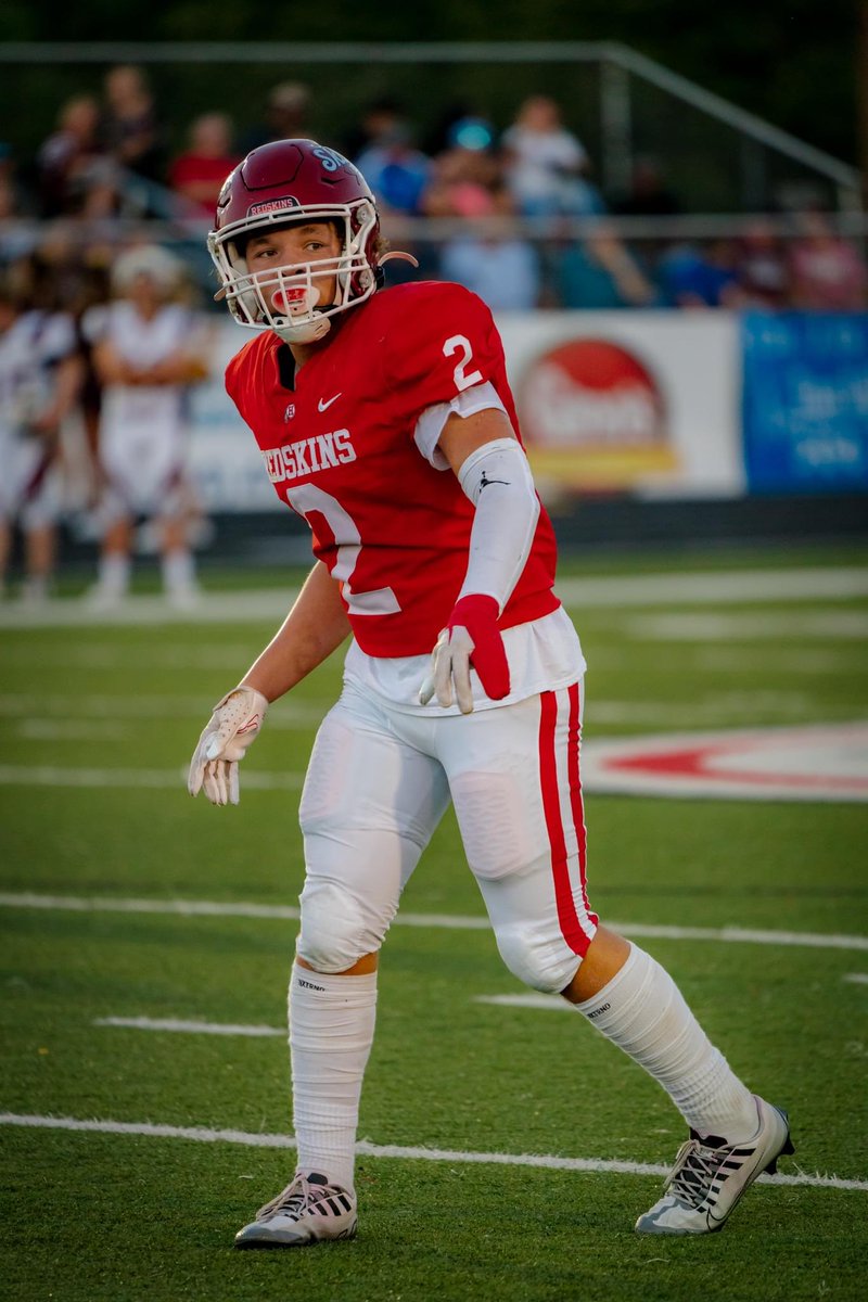 According to Hurricane HC <a href="/CoachDMays/">Coach Donnie Mays</a>, senior <a href="/BrysonTMurrell/">Bryson</a> is like having a coach on the field. 
I sat down with Bryson &amp; talked Rubiks Cube, video games and his future on the latest episode of the Donnie Mays Coaches Show. 
Thursday at 2:00 on <a href="/videostreamWV/">Video Productions</a> Facebook.