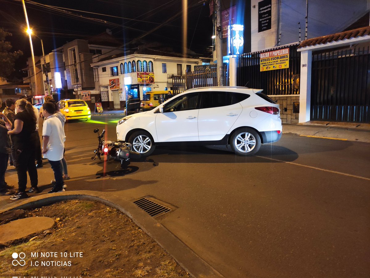 IncidenteCuenca's tweet photo. Se registra grave accidente de tránsito en la Av. Paseo de los Cañaris tomar vías alternas. @tomebamba https://t.co/VYWVaRhGcN