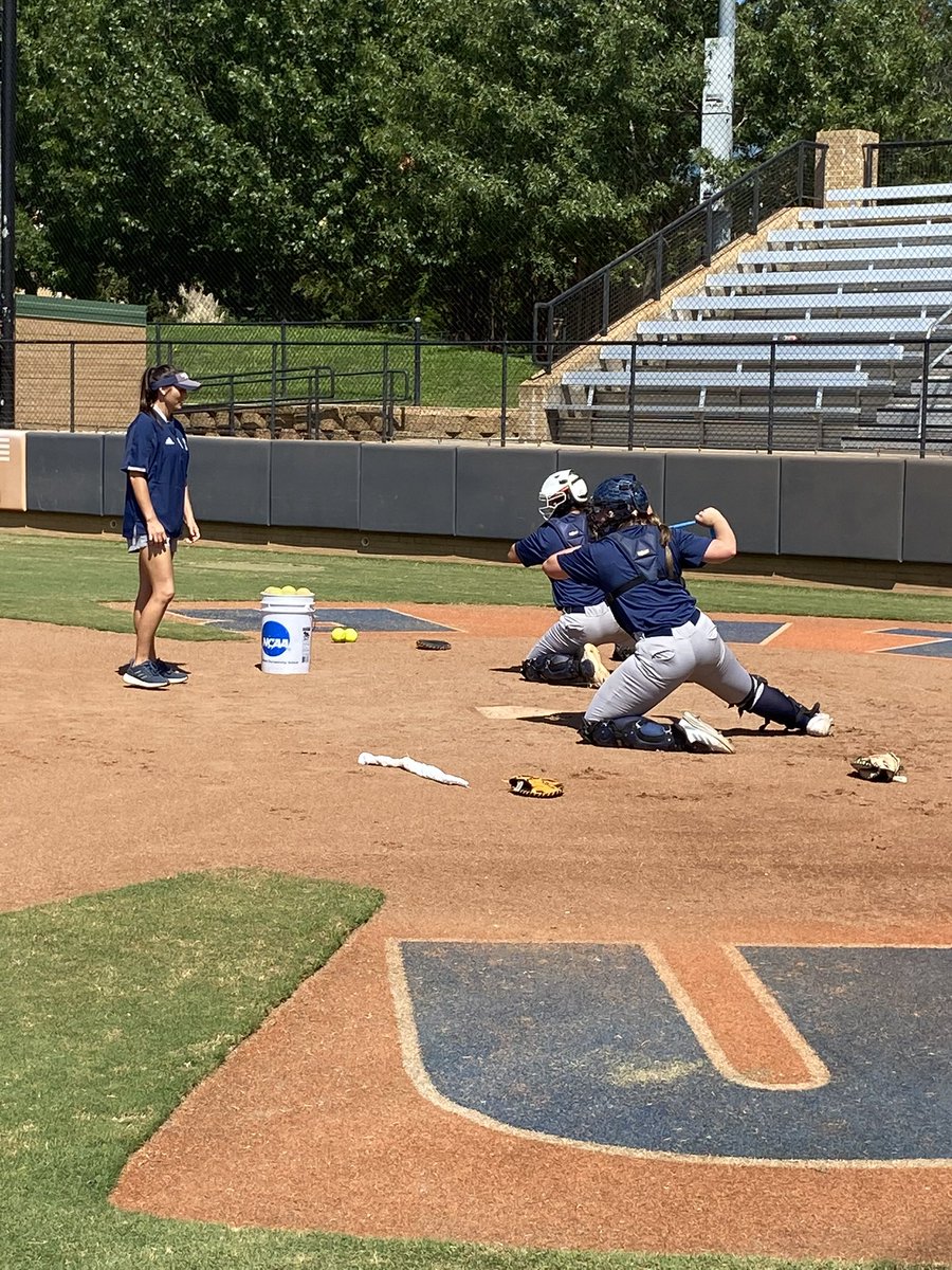 Patriot_sb's tweet photo. Putting a focus on their craft behind the plate. #CatcherDevelopment https://t.co/fDWn7gKt0k