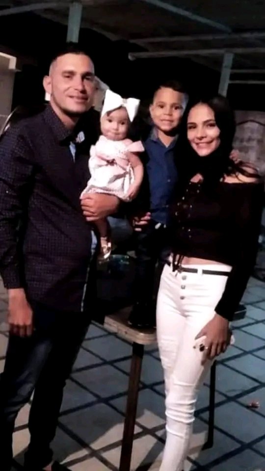 glorianamaf's tweet photo. Mi felicidad https://t.co/isv4iHUg7y
